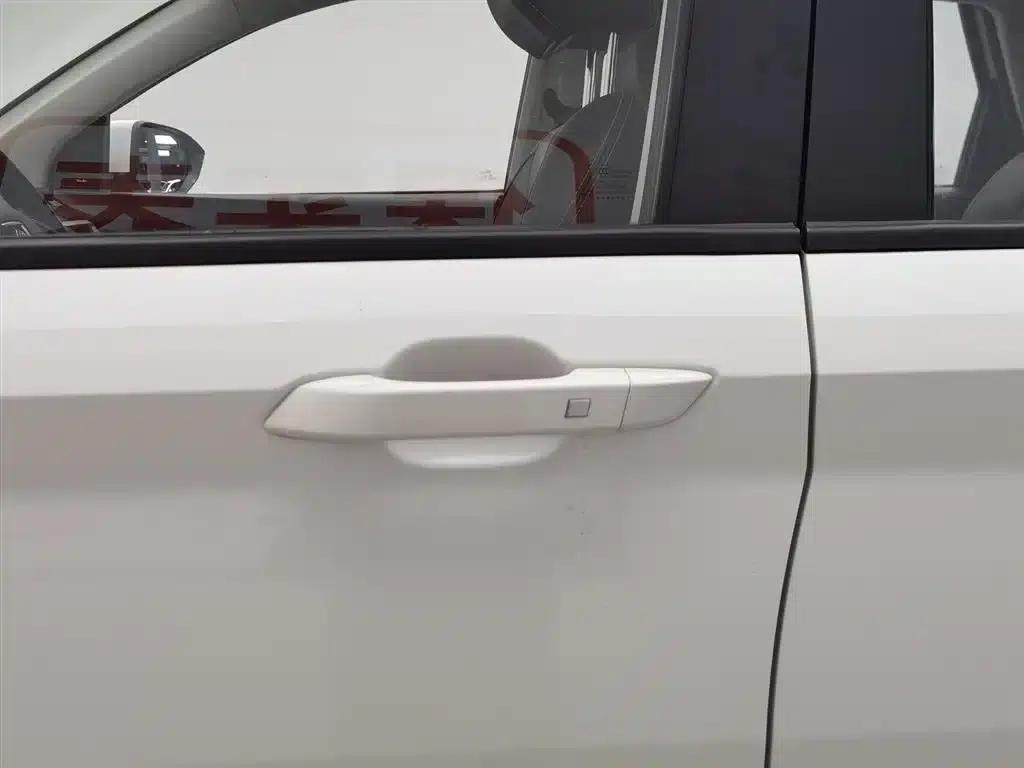 Baojun 530 2020 1.5T CVT Luxury Connected Edition 6-seater — миниатюра 18