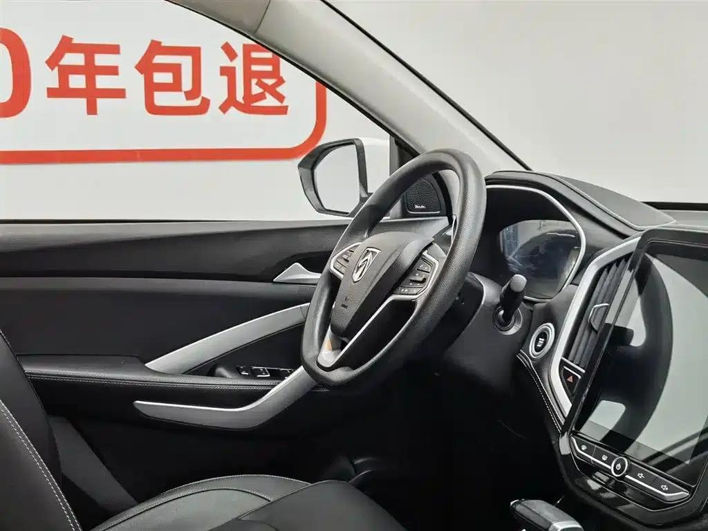 Baojun 530 2020 1.5T CVT Luxury Connected Edition 6-seater — миниатюра 22