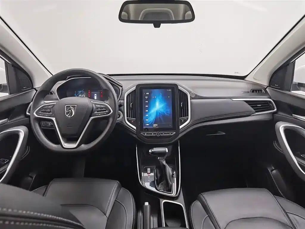 Baojun 530 2020 1.5T CVT Luxury Connected Edition 6-seater — миниатюра 5