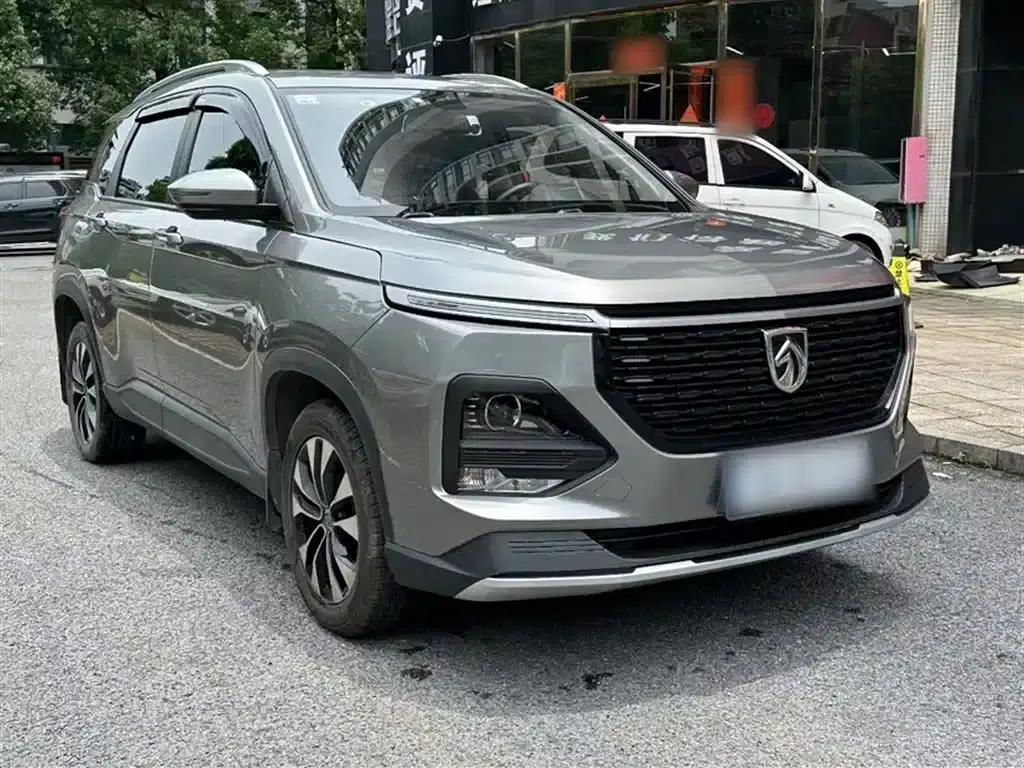 Baojun 530 2021 Global Car Anniversary Edition 1.5T CVT Luxury 5-seater — миниатюра 4