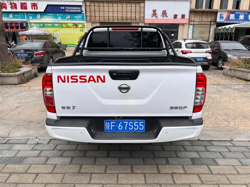 Dongfeng Ruichi 7 2022 2.3T Manual 4x4 Diesel Standard Edition Flatbed Cargo Box M9T — миниатюра 6