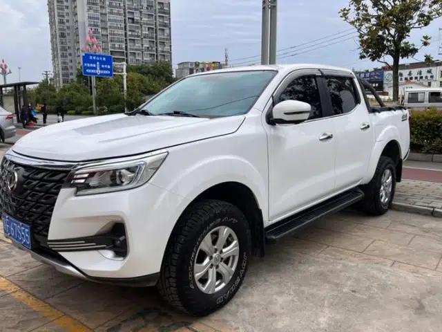 Dongfeng Ruichi 7 2022 2.3T Manual 4x4 Diesel Standard Edition Flatbed Cargo Box M9T