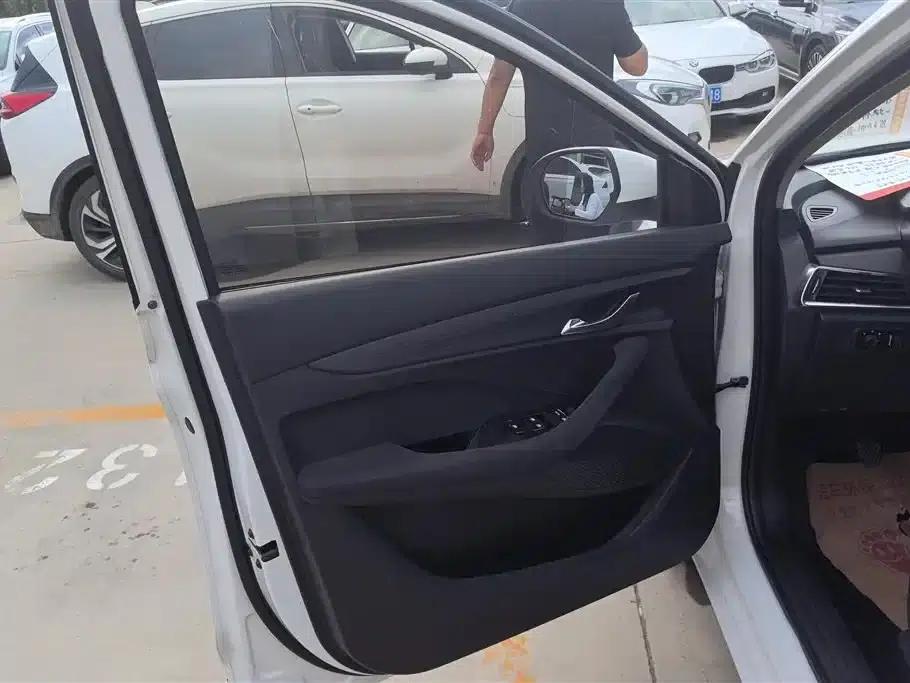 Baojun 360 2019 1.5L Manual Elite (National VI Emission Standard) — миниатюра 7