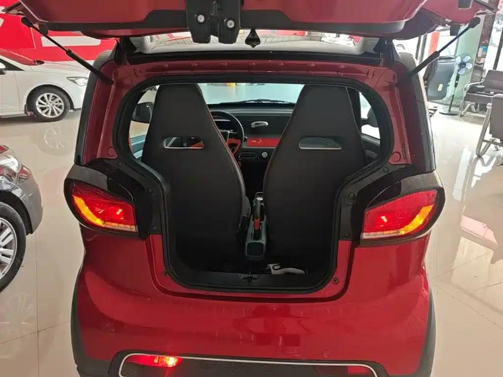 Baojun E100 2020 Model 305KM Smart Edition — миниатюра 19