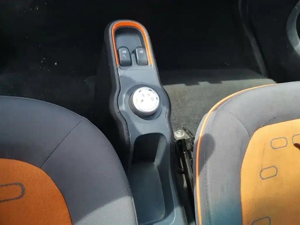 Baojun E100 2019 Model 250KM Smart Edition — миниатюра 14