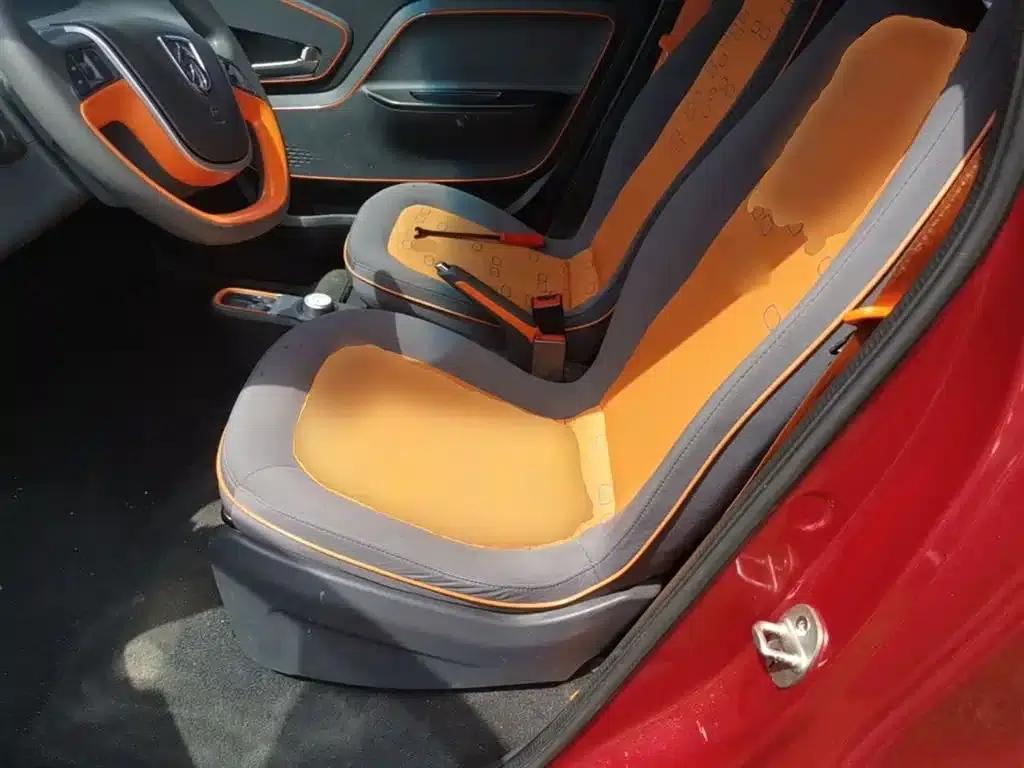 Baojun E100 2019 Model 250KM Smart Edition — миниатюра 17