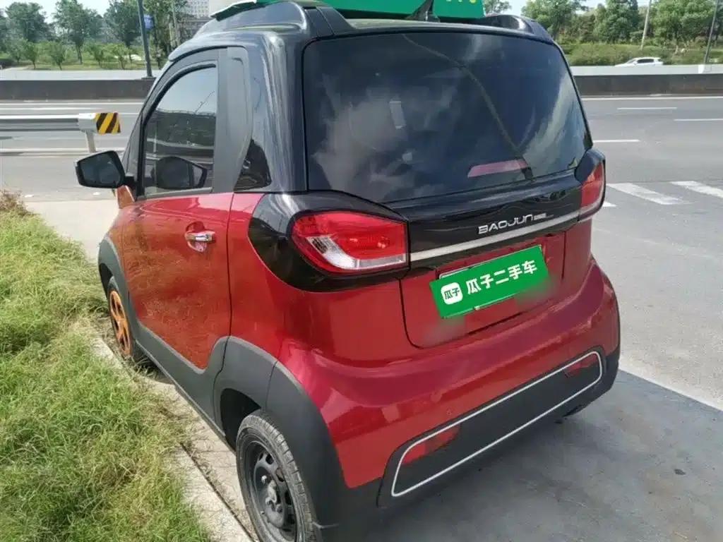 Baojun E100 2019 Model 250KM Smart Edition — миниатюра 5