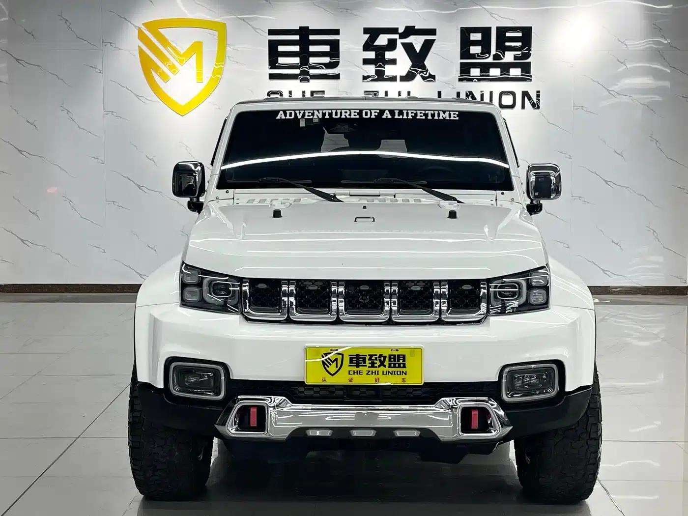 Beijing BJ40 2018 PLUS 2.3T Automatic 4WD Flagship Edition (National V Emission Standard) — миниатюра 2