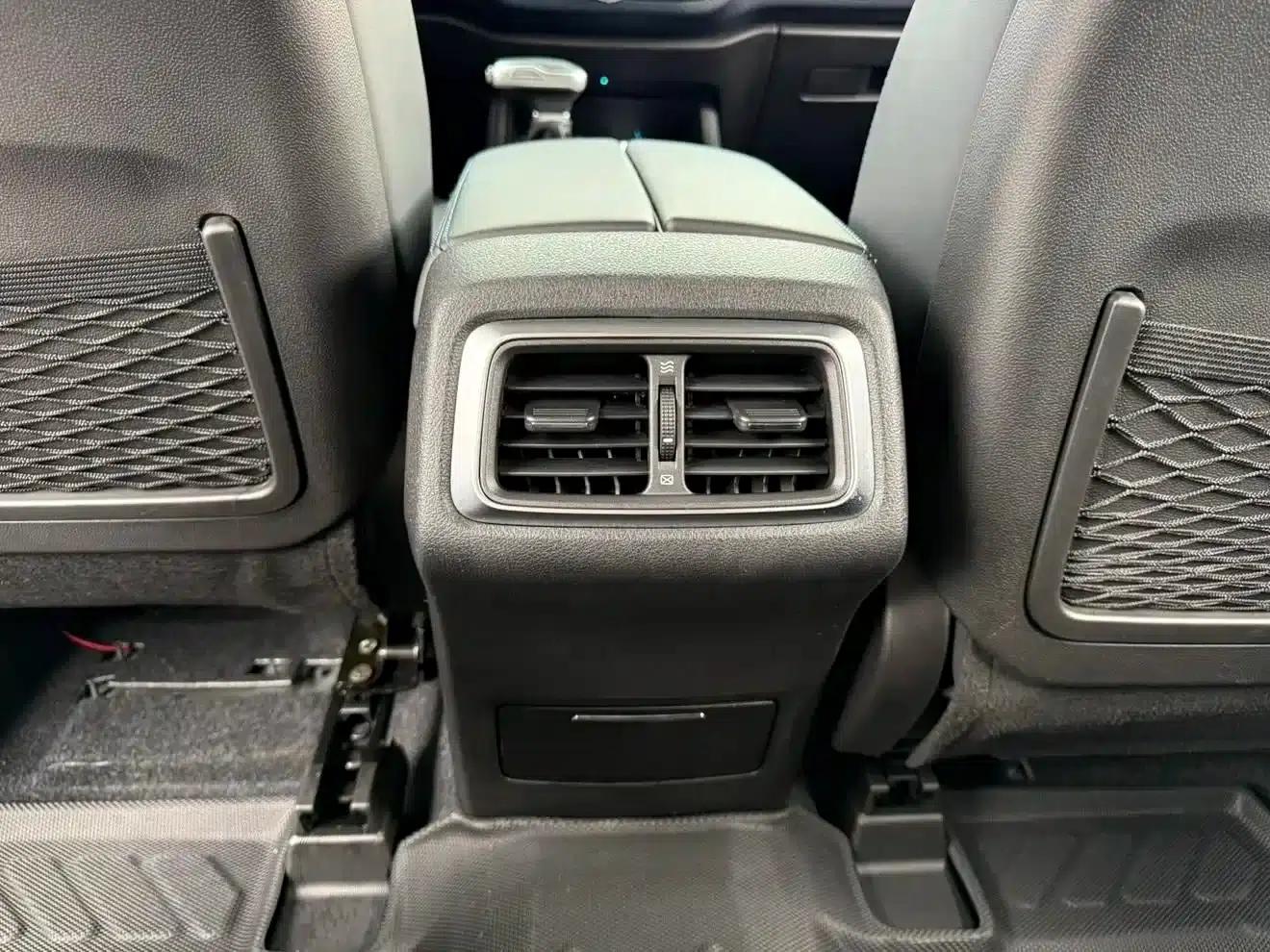 Beijing BJ40 2024 2.0D Blade Hero Glory Edition — миниатюра 12