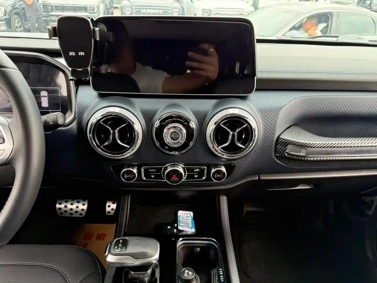 Beijing BJ40 2024 2.0D Blade Hero Glory Edition — миниатюра 9