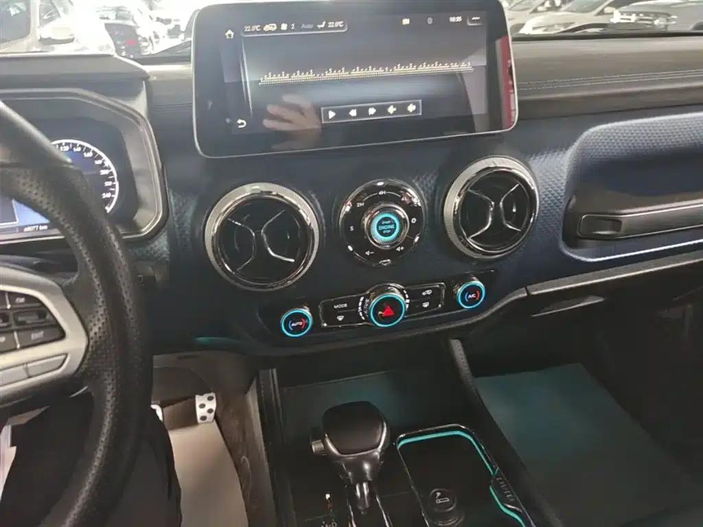 Beijing BJ40 2019 PLUS 2.3T Automatic 4WD Flagship Edition (National VI Emission Standard) — миниатюра 13