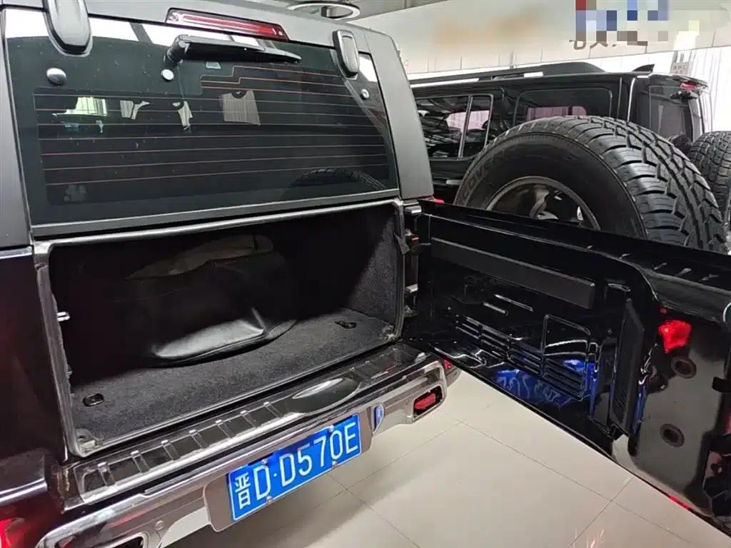Beijing BJ40 2019 PLUS 2.3T Automatic 4WD Flagship Edition (National VI Emission Standard) — миниатюра 19