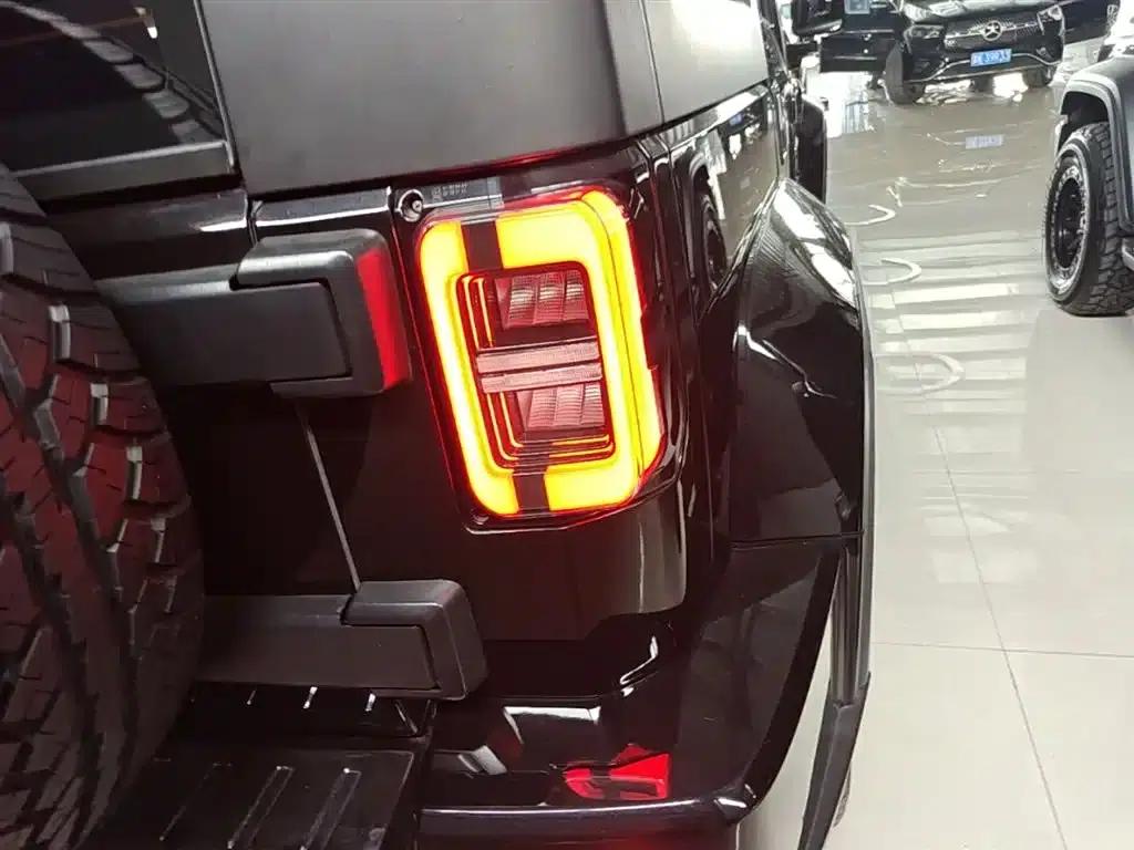 Beijing BJ40 2019 PLUS 2.3T Automatic 4WD Flagship Edition (National VI Emission Standard) — миниатюра 8