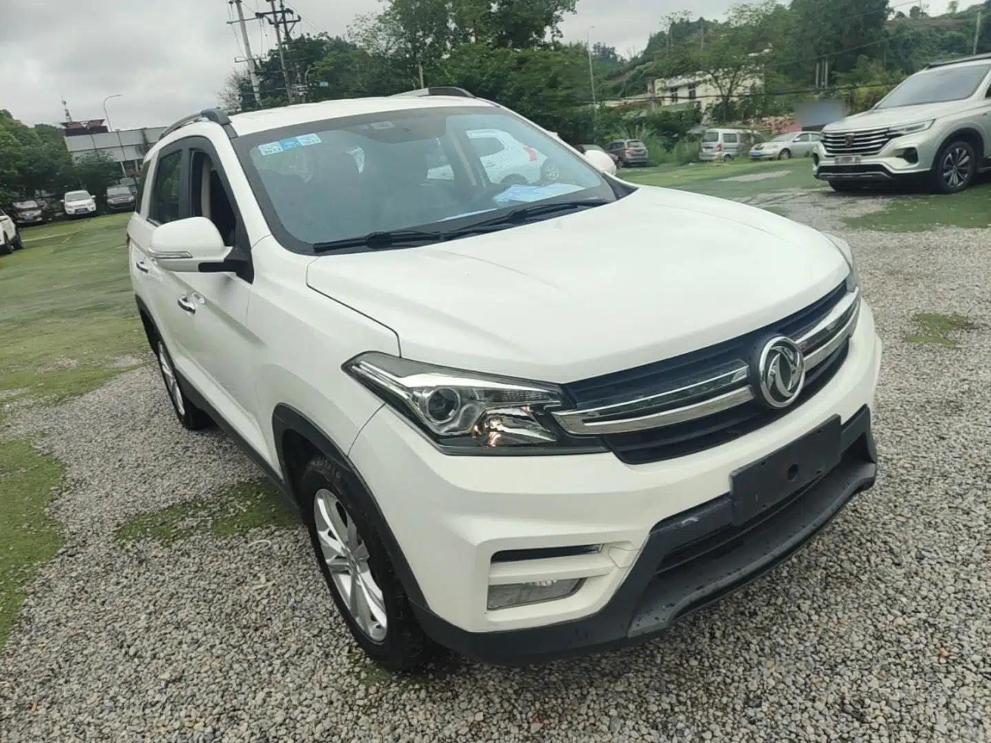 Dongfeng Fengon S560 2018 1.8L Manual Urban Model 7 Seats — миниатюра 3