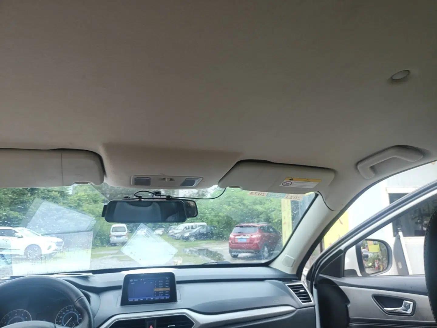Dongfeng Fengon S560 2018 1.8L Manual Urban Model 7 Seats — миниатюра 21