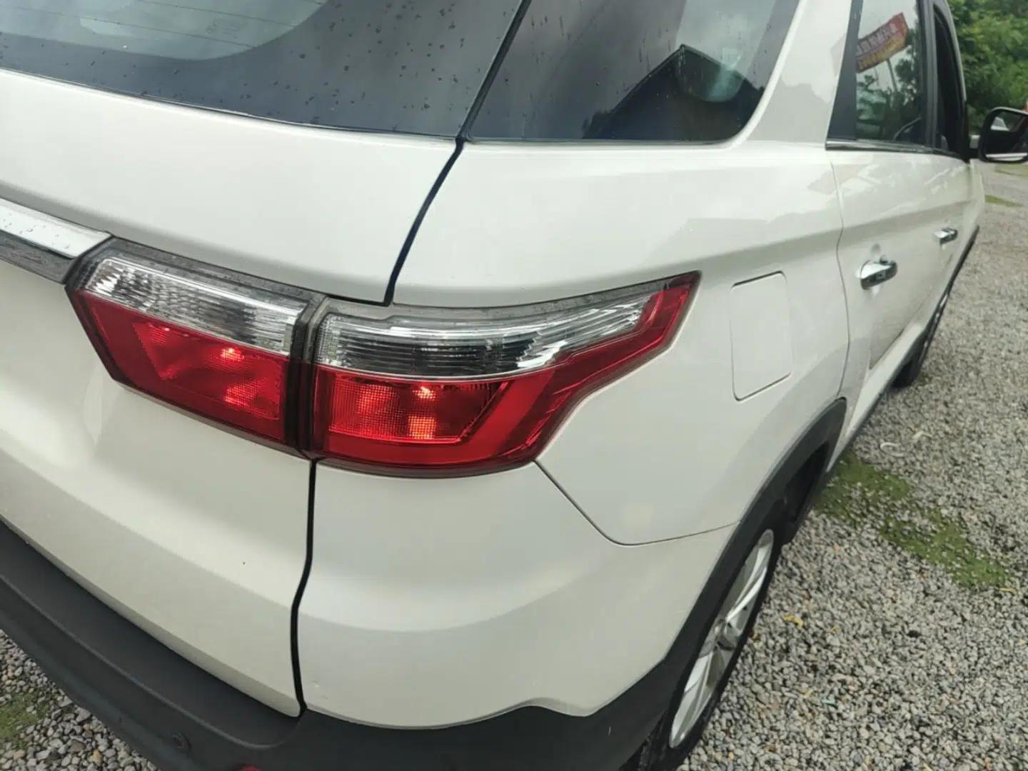 Dongfeng Fengon S560 2018 1.8L Manual Urban Model 7 Seats — миниатюра 7