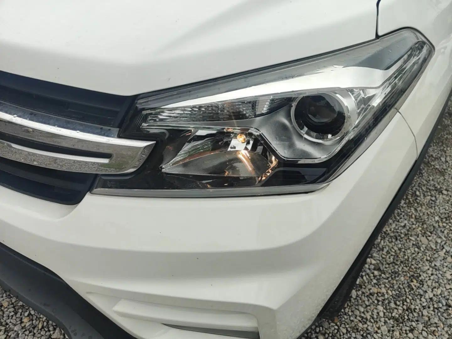Dongfeng Fengon S560 2018 1.8L Manual Urban Model 7 Seats — миниатюра 9