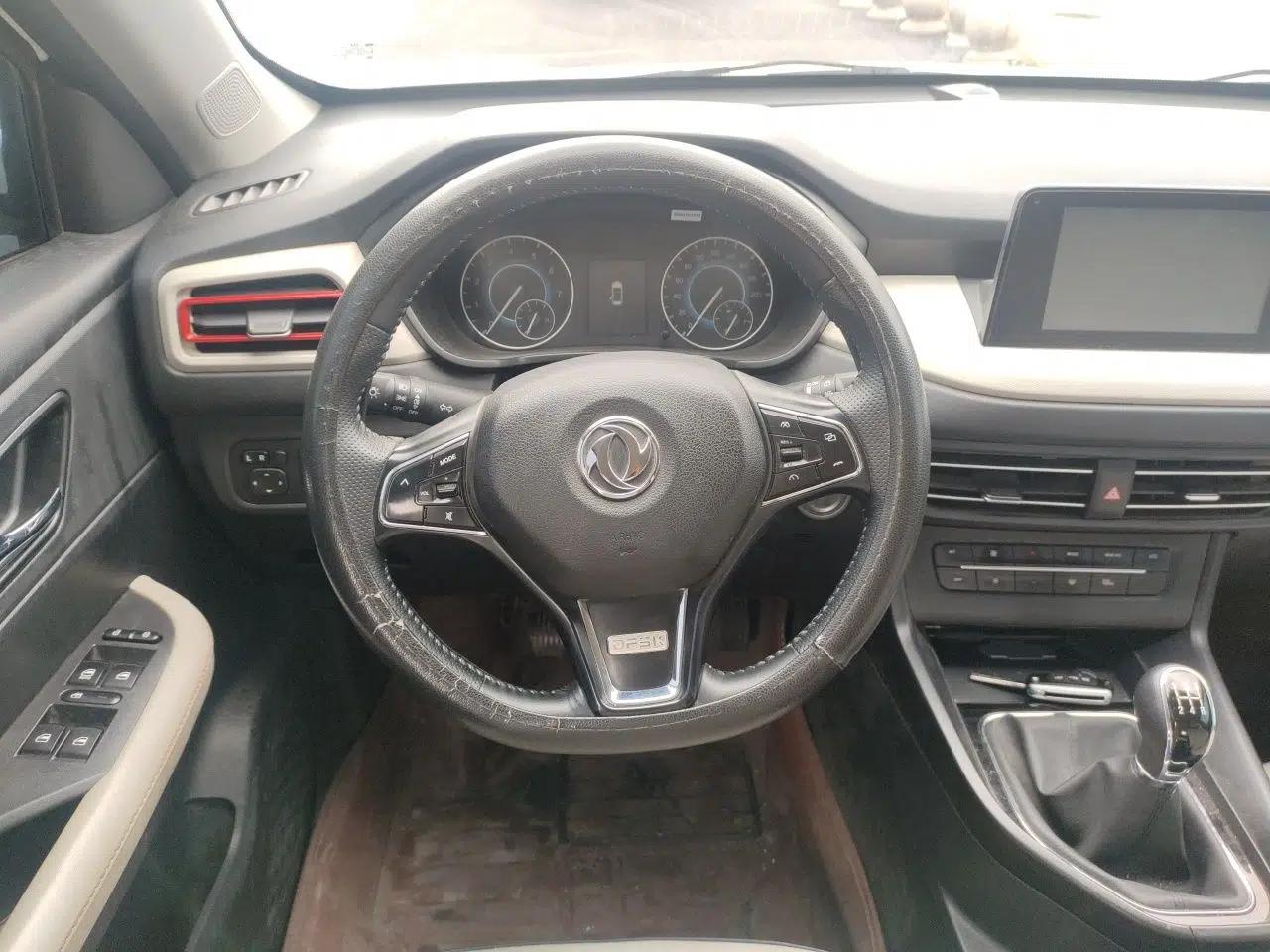 Dongfeng Fengon S560 2022 2.0L Manual Urban Version — миниатюра 11