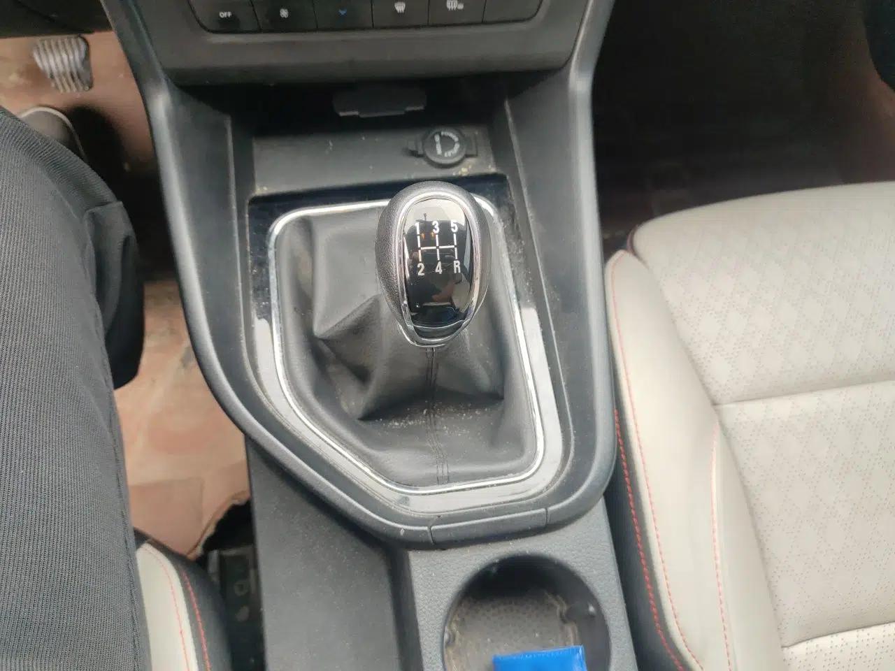 Dongfeng Fengon S560 2022 2.0L Manual Urban Version — миниатюра 15