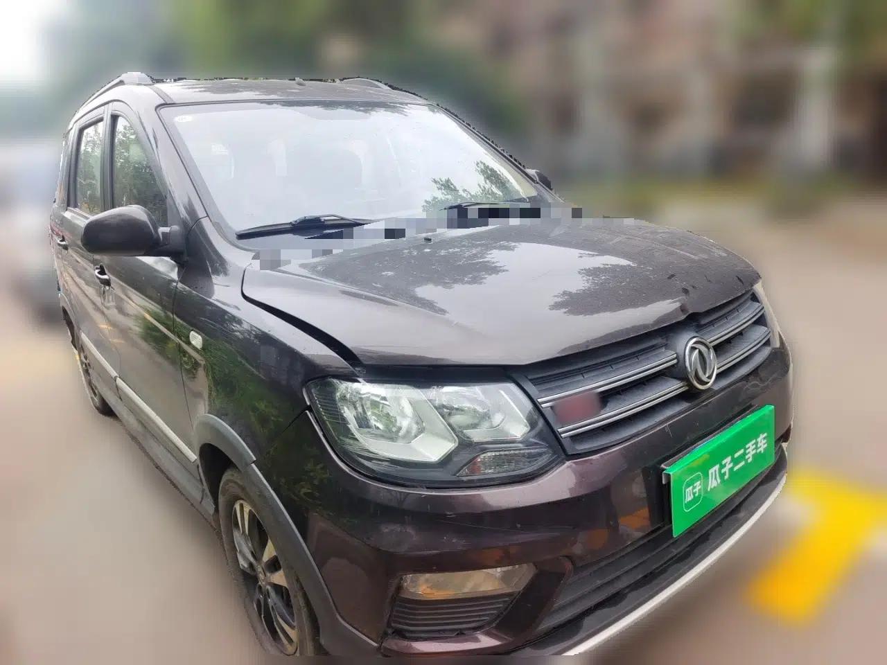 Dongfeng Fengon 370 2017 1.5L CVT Fashion Edition 7-Seater — миниатюра 3