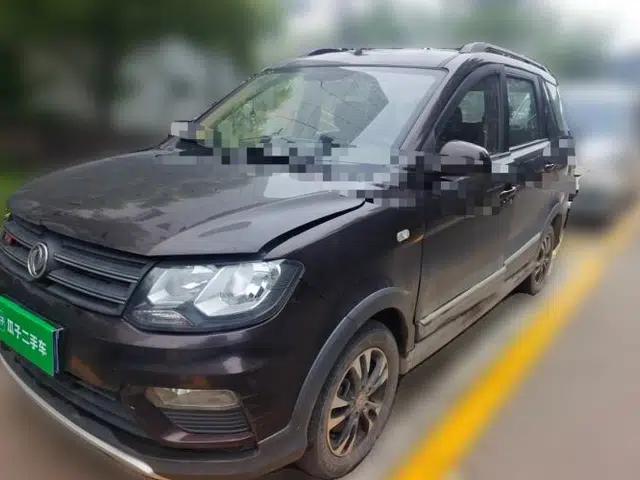 Dongfeng Fengon 370 2017 1.5L CVT Fashion Edition 7-Seater