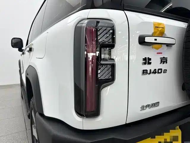 Beijing BJ40 Range Extender 2025 Standard Edition — миниатюра 18