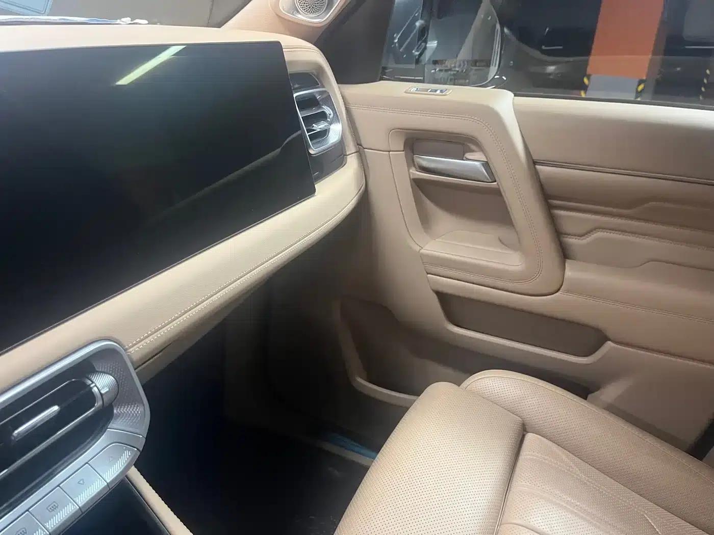 Beijing BJ60 Extended Range 2024 Model, 7-Seater Extended Range Advanced Edition — миниатюра 15