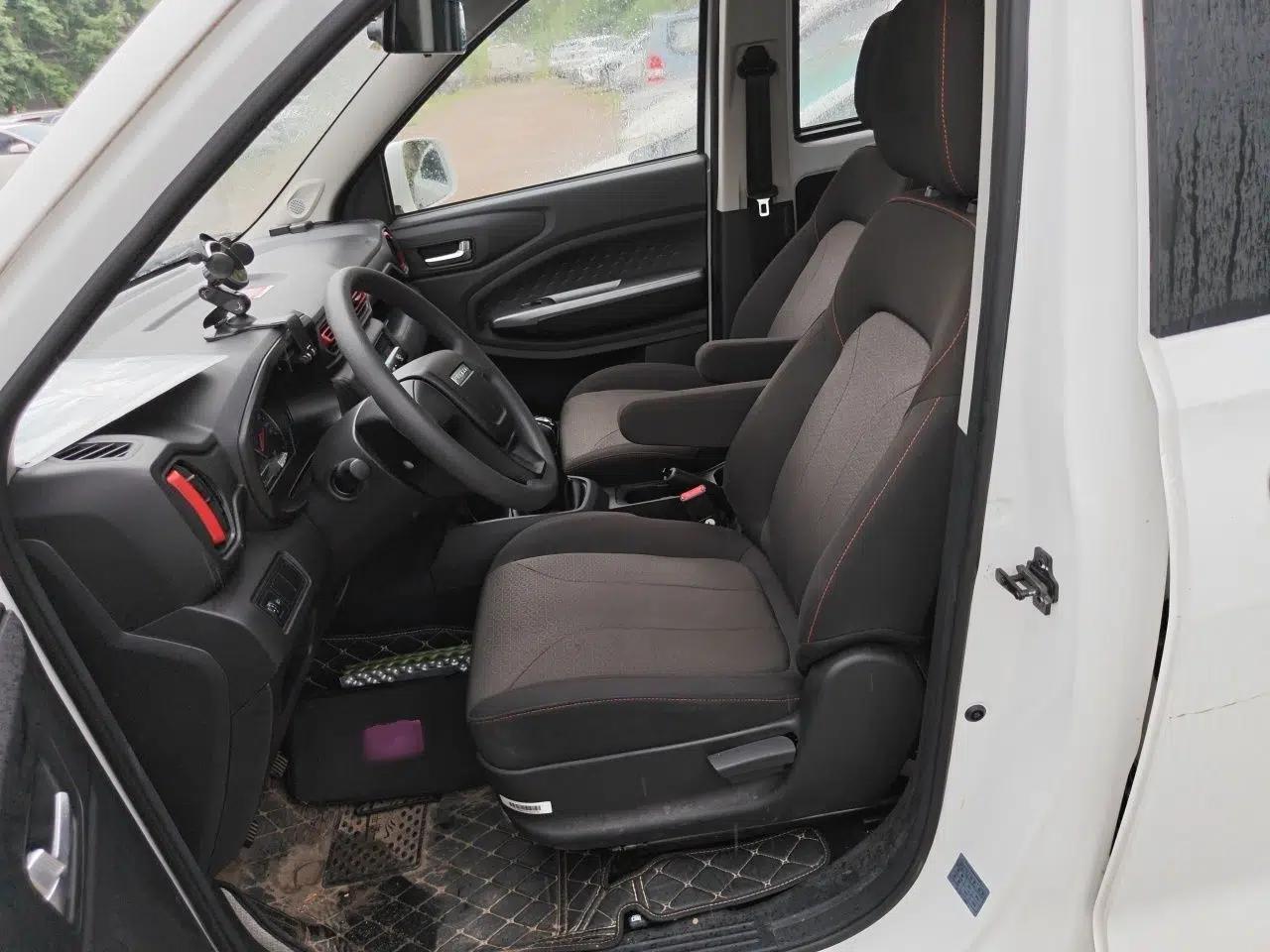 Dongfeng Fengon 380 2022 1.5L Luxury Edition Passenger Vehicle 5 Seats — миниатюра 16