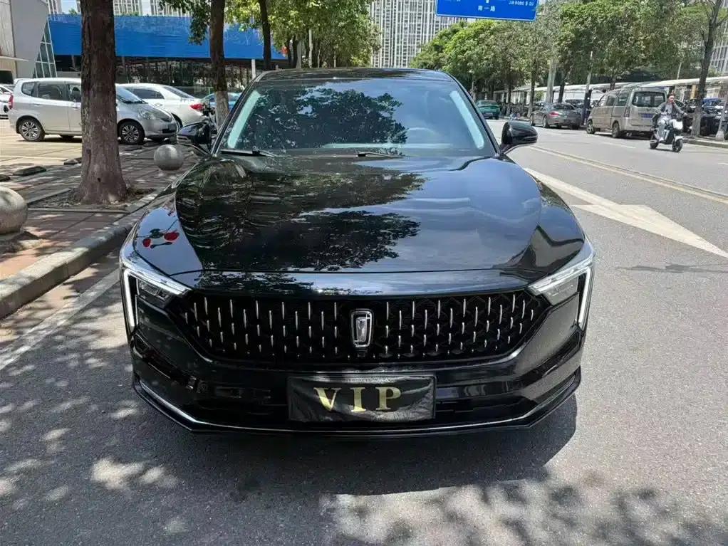 Bestune B70 2023 Third Generation 1.5T Automatic Enjoyment Edition 70th Anniversary Edition — миниатюра 2