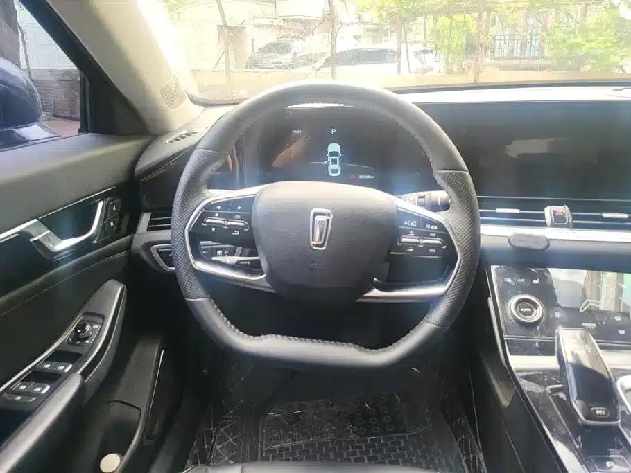 Bestune B70 2023 Model, Third Generation, 1.5T Automatic Enjoyment Edition — миниатюра 15