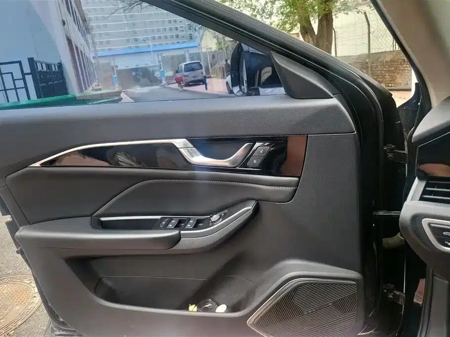 Bestune B70 2023 Model, Third Generation, 1.5T Automatic Enjoyment Edition — миниатюра 7