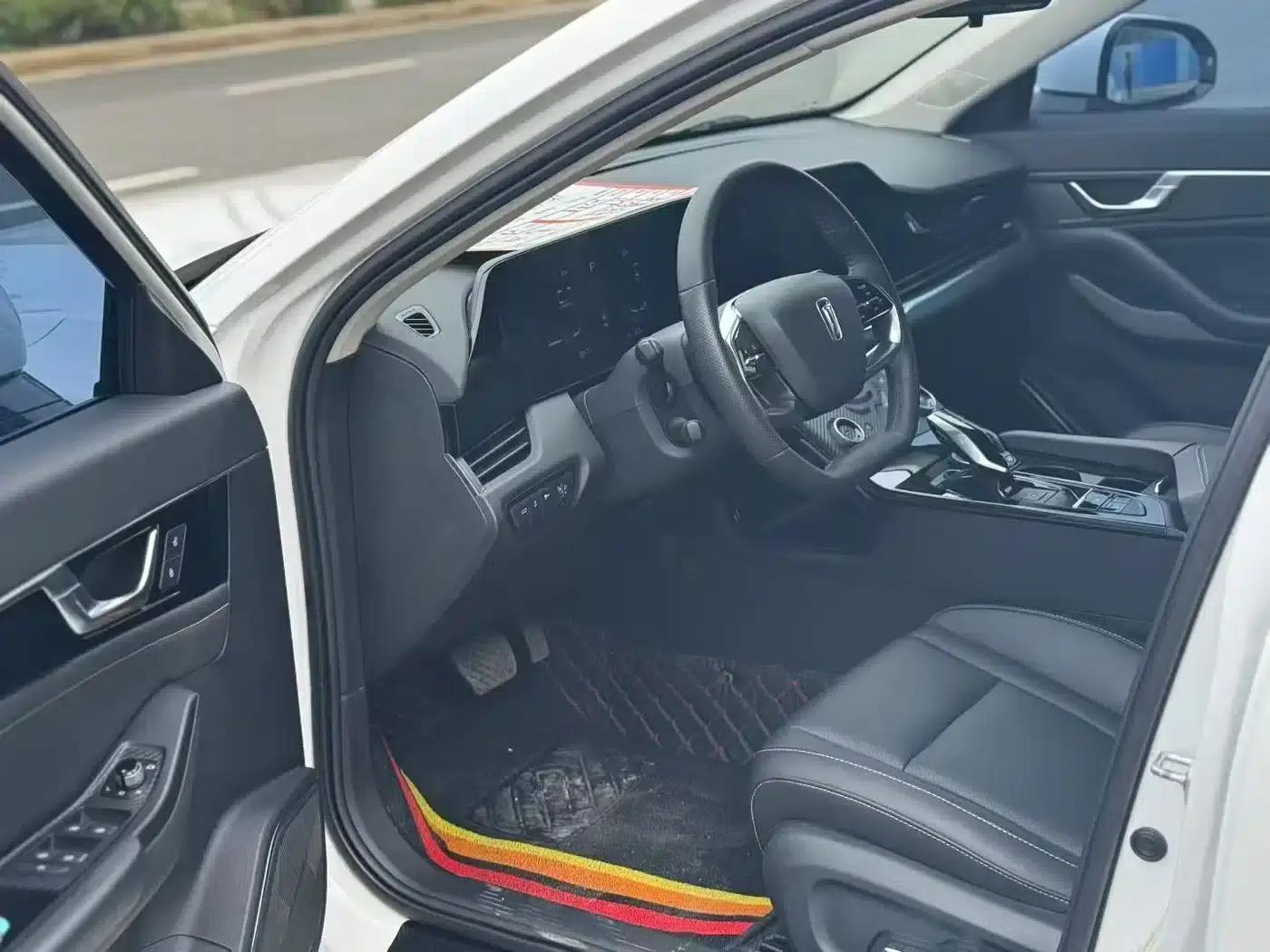 Bestune B70 2022 Model, Third Generation, 1.5T Automatic Enjoyment Edition — миниатюра 4
