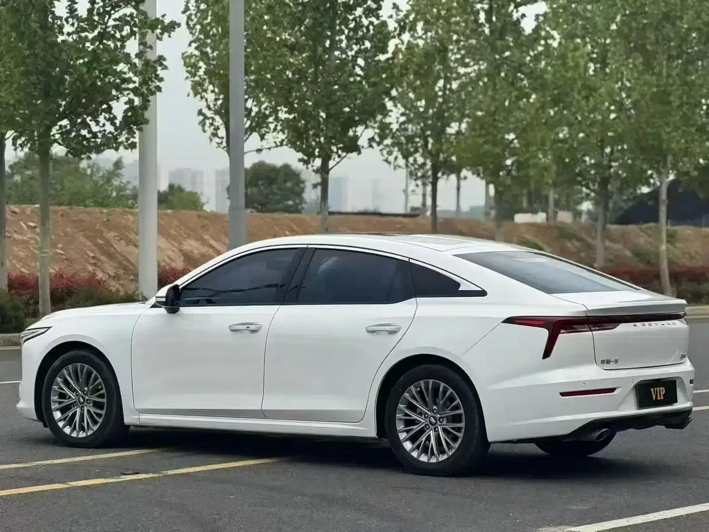 Bestune B70 2022 Model, Third Generation, 1.5T Automatic Enjoyment Edition — миниатюра 7