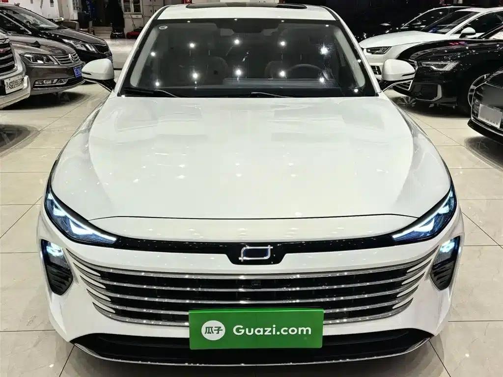 Bestune B70 2024 Dragon Edition 1.5T Leading Model — миниатюра 6