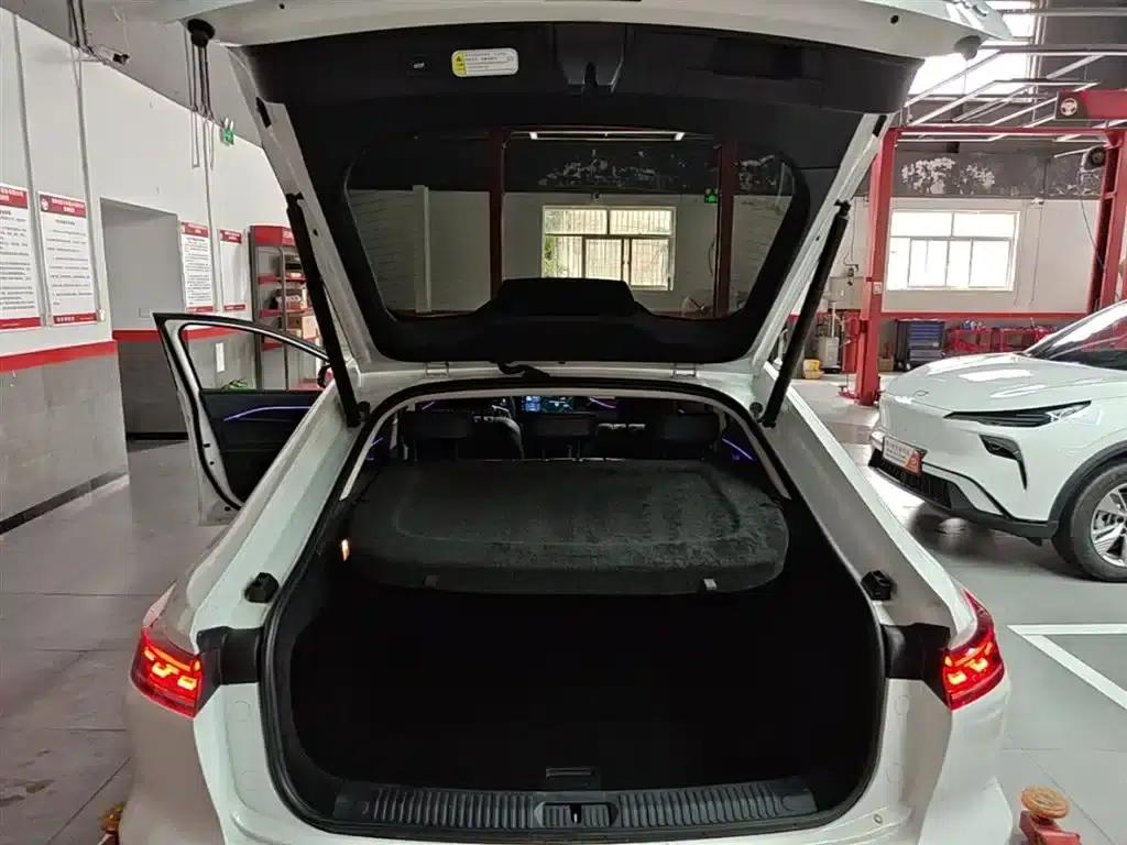 Bestune B70 2024 Dragon Edition 1.5T Leading Model — миниатюра 19