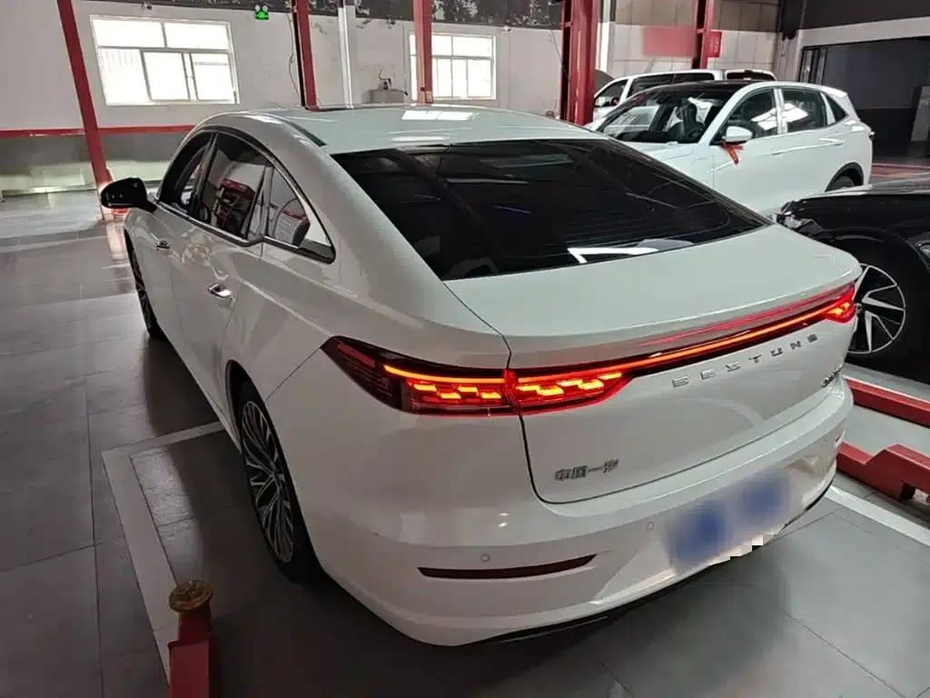 Bestune B70 2024 Dragon Edition 1.5T Leading Model — миниатюра 5