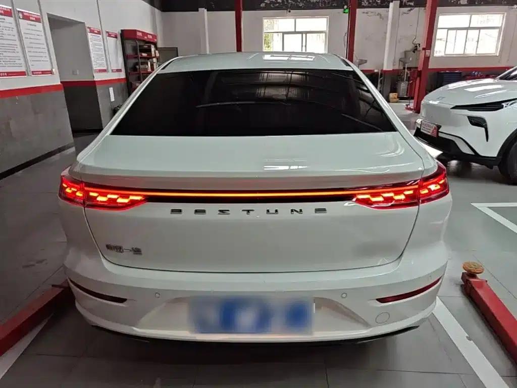 Bestune B70 2024 Dragon Edition 1.5T Leading Model — миниатюра 6