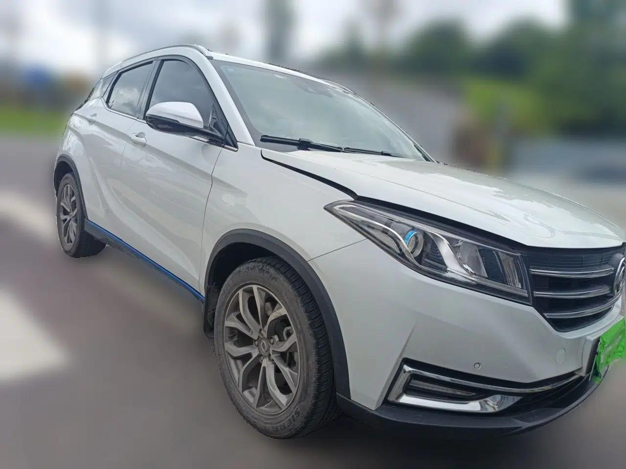 Dongfeng Fengon E3 2019 EVR Extended-Range Luxury Model — миниатюра 3