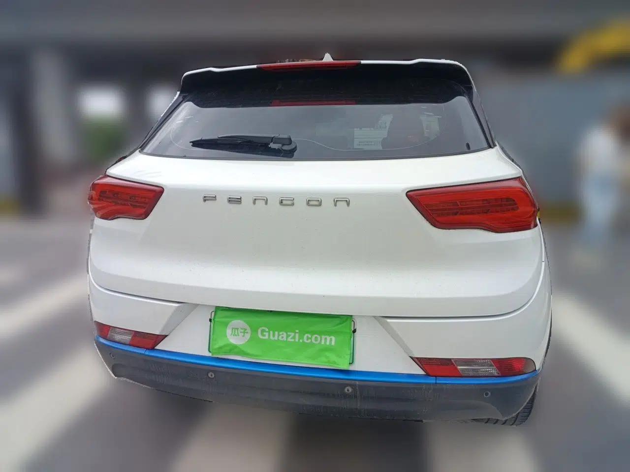 Dongfeng Fengon E3 2019 EVR Extended-Range Luxury Model — миниатюра 5