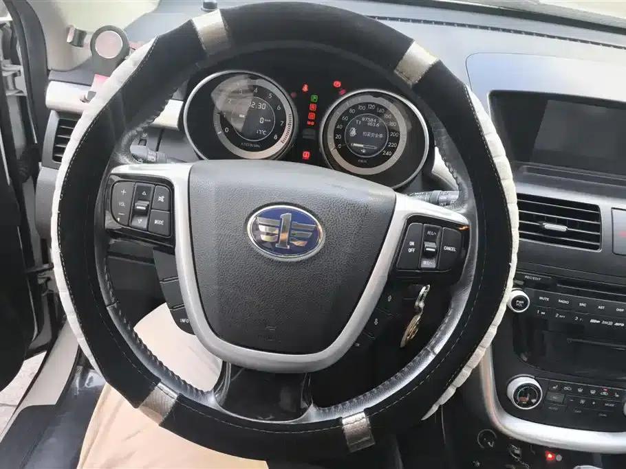 Besturn X80 2013 2.0L Automatic Luxury Edition — миниатюра 15