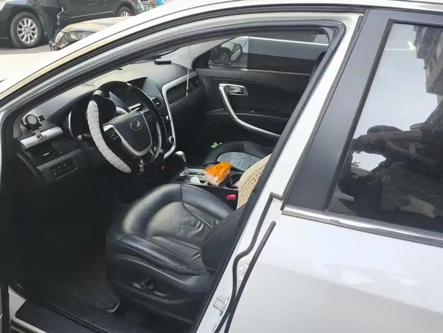 Besturn X80 2013 2.0L Automatic Luxury Edition — миниатюра 9