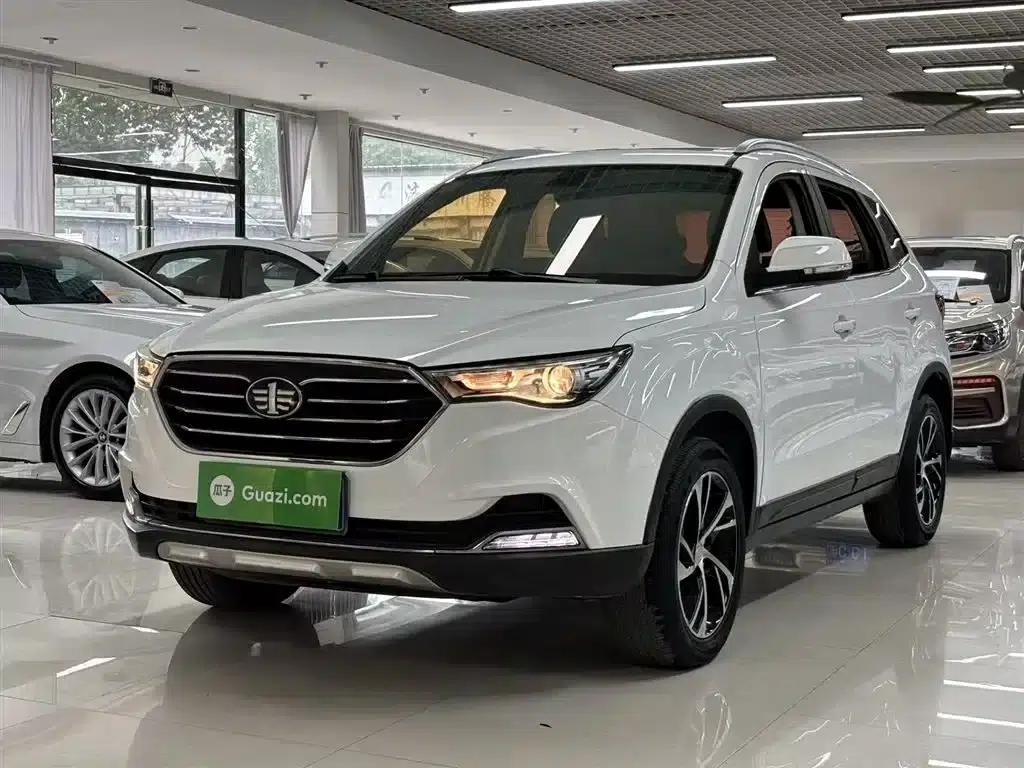 Bestune X40 2019 1.6L Automatic Luxury Edition (National V Emission Standard) — миниатюра 2