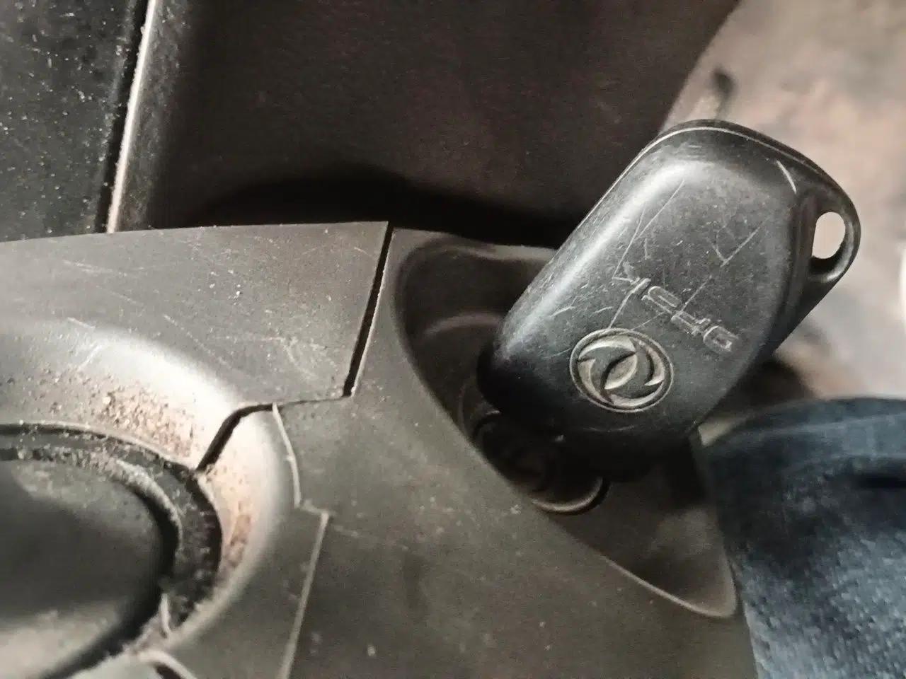 Dongfeng Xiaokang K07S 2015 1.2L Practical Version DK12-05 — миниатюра 9