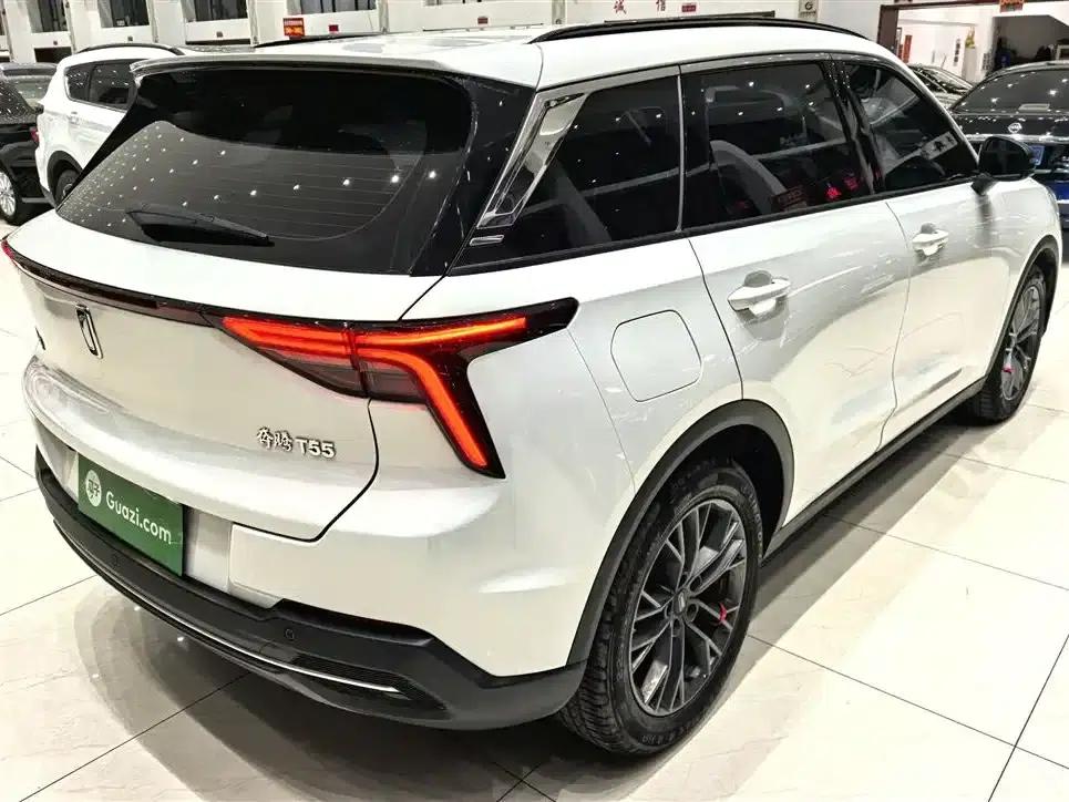 Bestune T55 2023 1.5T Automatic Leap Forward Edition — миниатюра 11