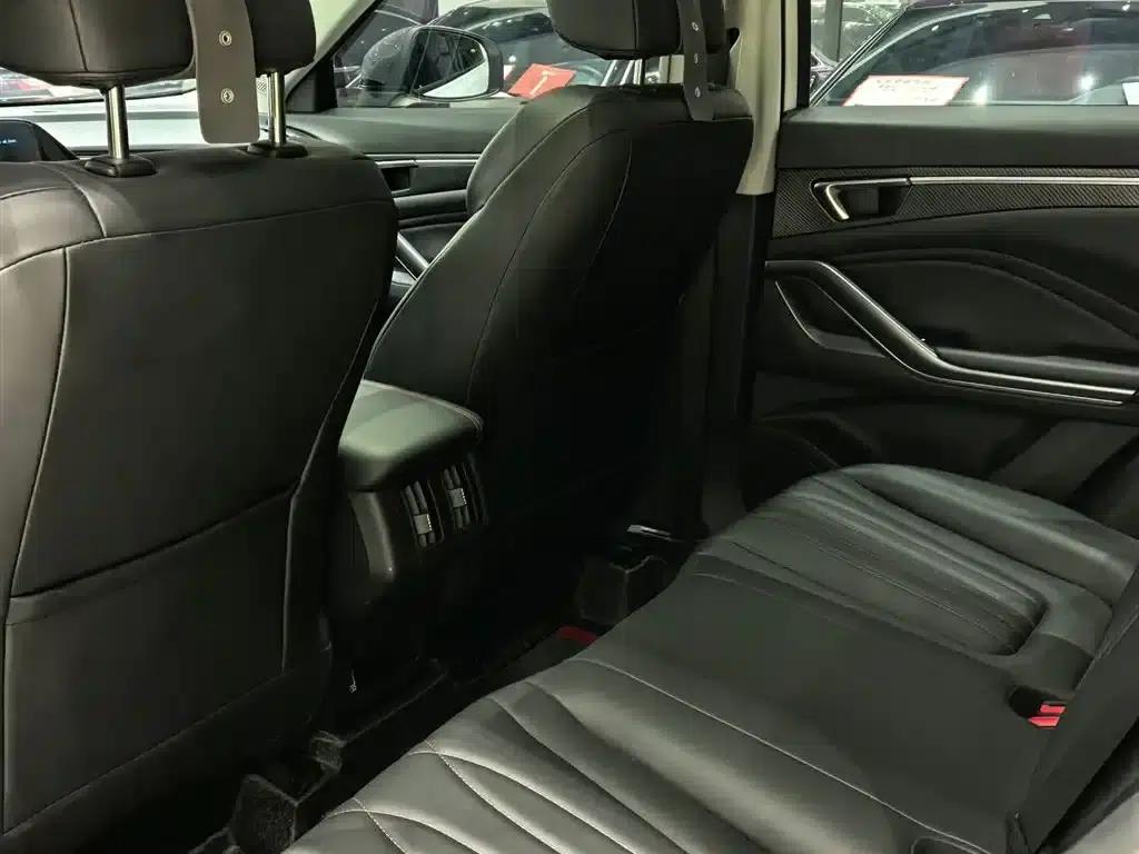 Bestune T55 2023 1.5T Automatic Leap Forward Edition — миниатюра 16