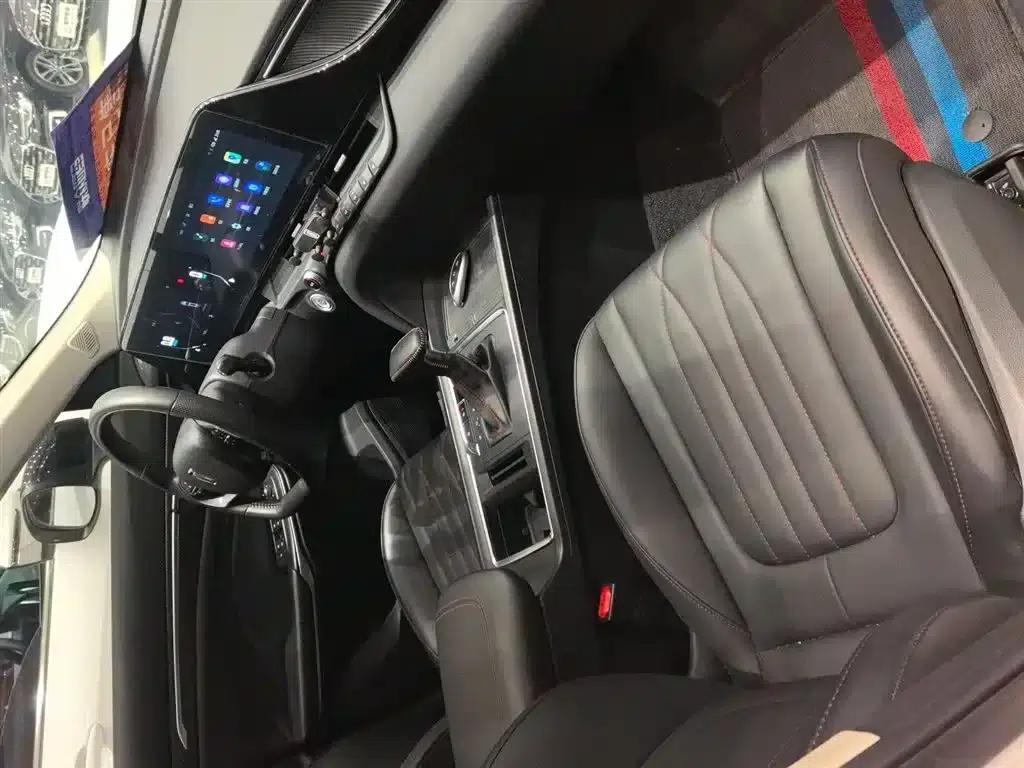 Bestune T55 2023 1.5T Automatic Leap Forward Edition — миниатюра 17