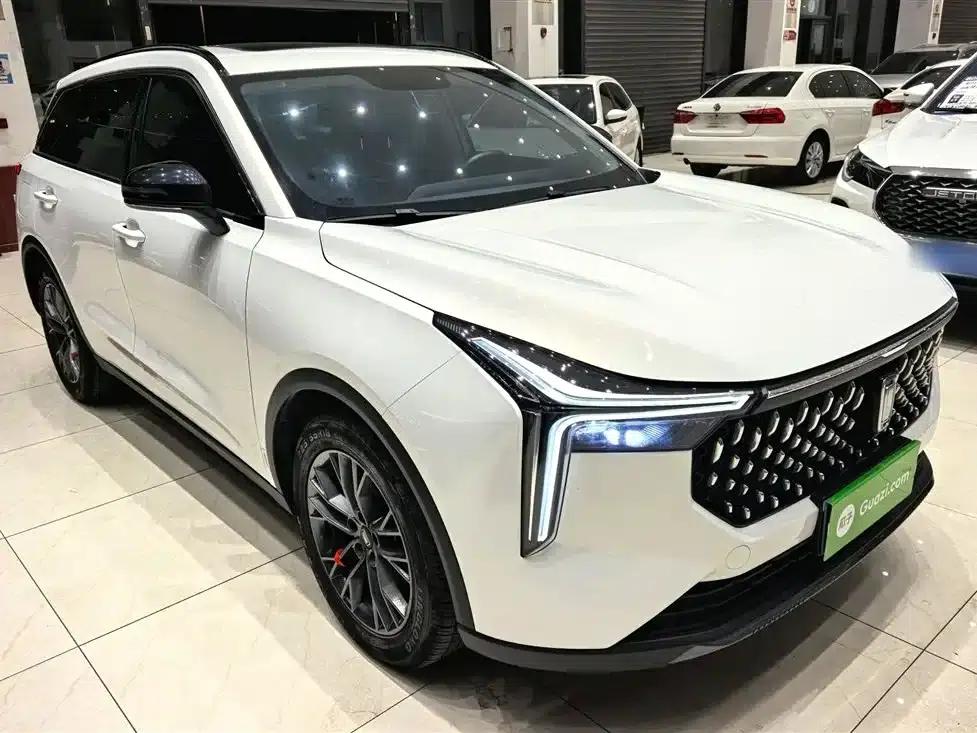 Bestune T55 2023 1.5T Automatic Leap Forward Edition — миниатюра 7