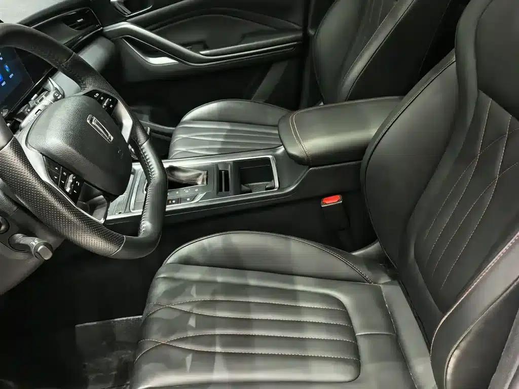 Bestune T55 2023 1.5T Automatic Leap Forward Edition — миниатюра 9