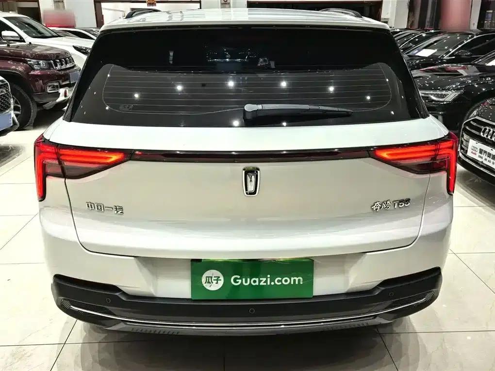 Bestune T55 2023 1.5T Automatic Leap Forward Edition — миниатюра 10