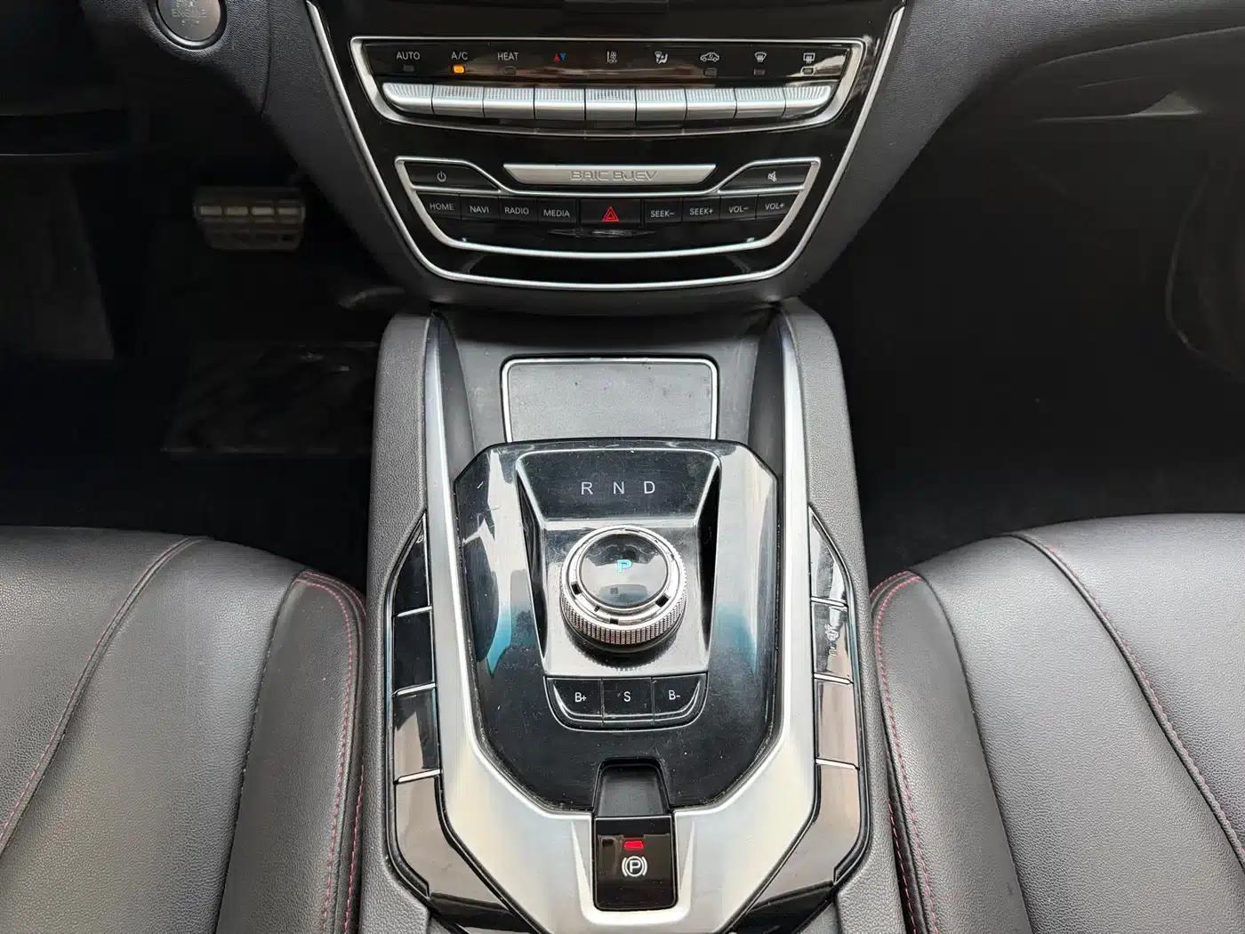 Beijing EU5 2019 R500 Smart Wind Edition — миниатюра 11
